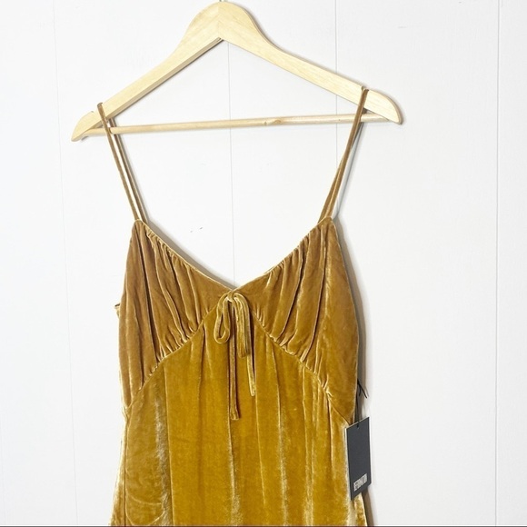 Reformation Dress Polly Dress in Gold Silk Velvet XS New NWT - Picture 7 of 10
